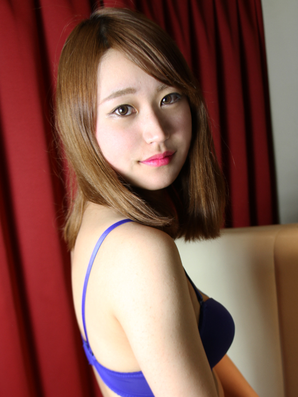 踊れ！チンチコリン・京橋店 あいな 18歳 T：160　B：78(B)　W：55　H：80